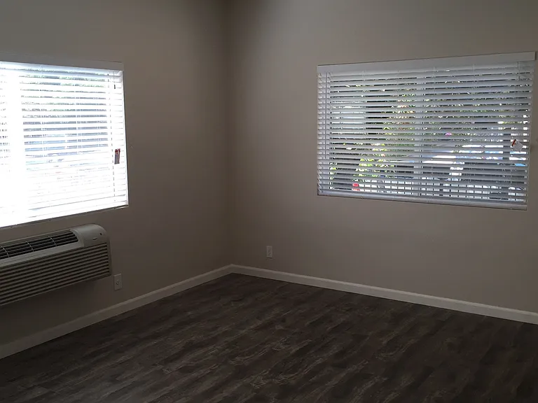 5224 Monte Vista St — Photo 4