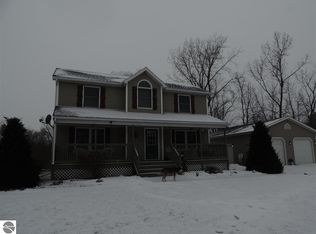 7594 S Whiteville Rd, Shepherd, MI 48883