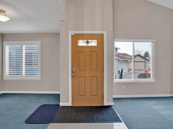 3rd image of 273 Riverwood Cir