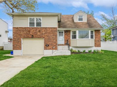 760 Hastings Street, Baldwin, NY, 11510