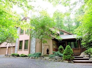 171 Gross Dr, Pocono Pines, PA
