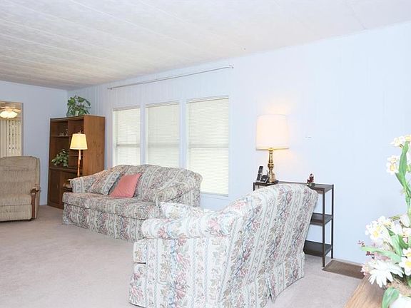 2nd image of 1106 Indigo Dr