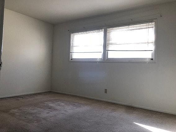 3rd image of 630 Santa Paula Ave