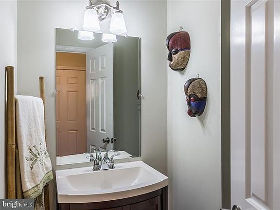 5th image of 11826 Critton Cir