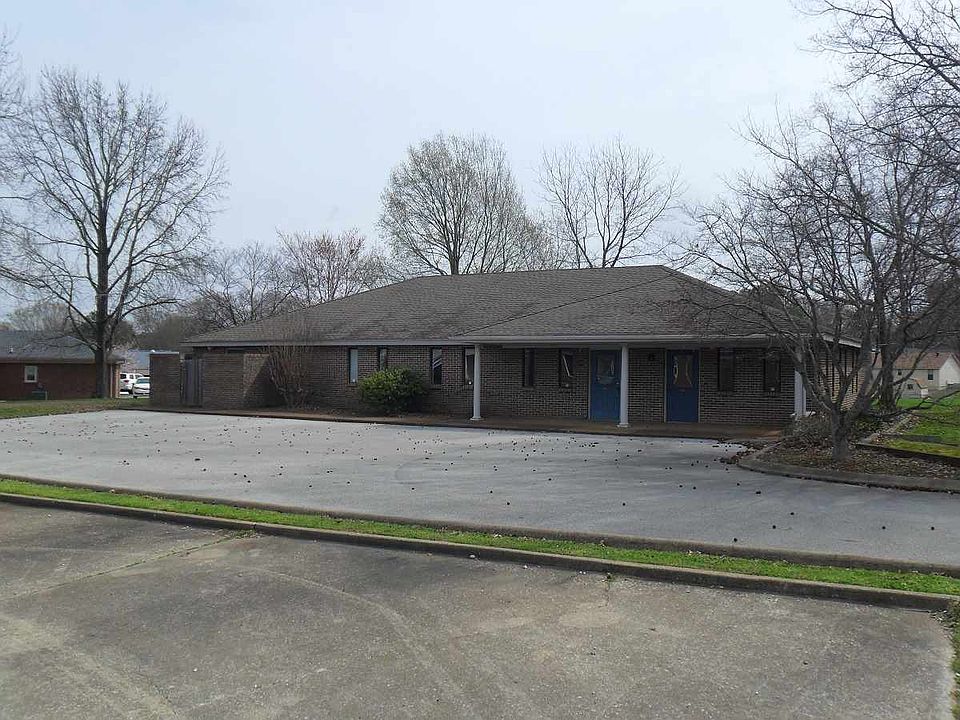 2nd image of 19 Stonecreek Cir