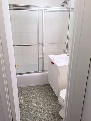 Rented by Carlyle Property Management | media 21