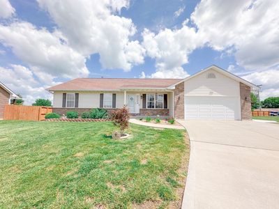 6 Tj Ct, Bowling Green, MO, 63334