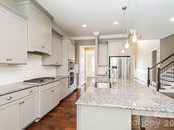 3rd image of 205 N Centurion Ln