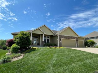 6815 SW 44th St, Topeka, KS 66610