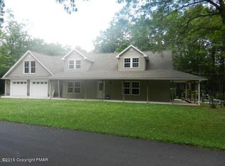 11 Arrow Ln, Albrightsville, PA 18210
