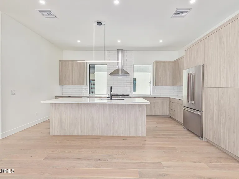 1625 E Lamar Rd #1 — Photo 15