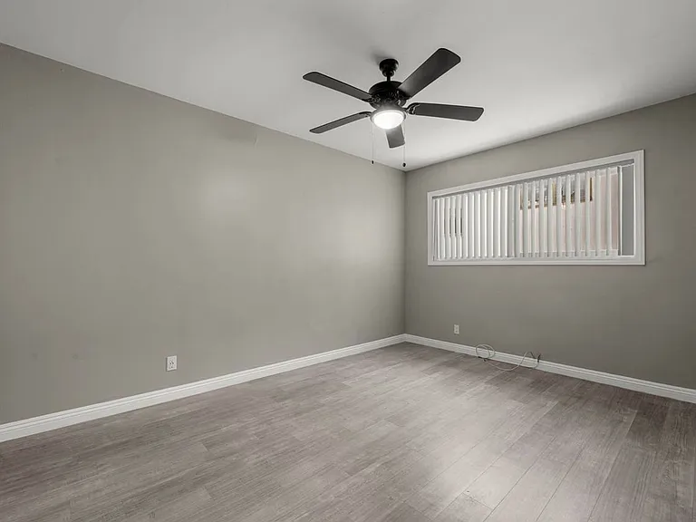 4030 & 4036 S Gelber Pl — Photo 17