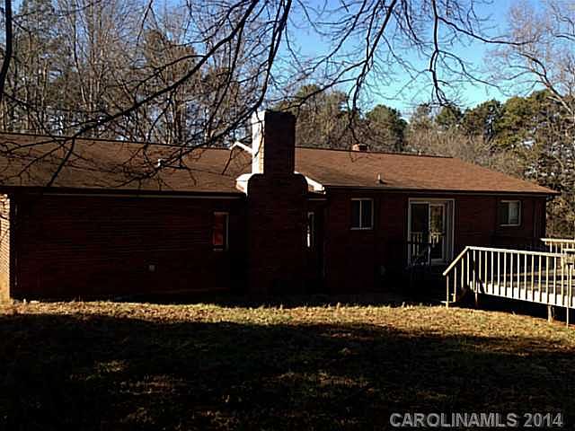 2nd image of 320 Wilson St
