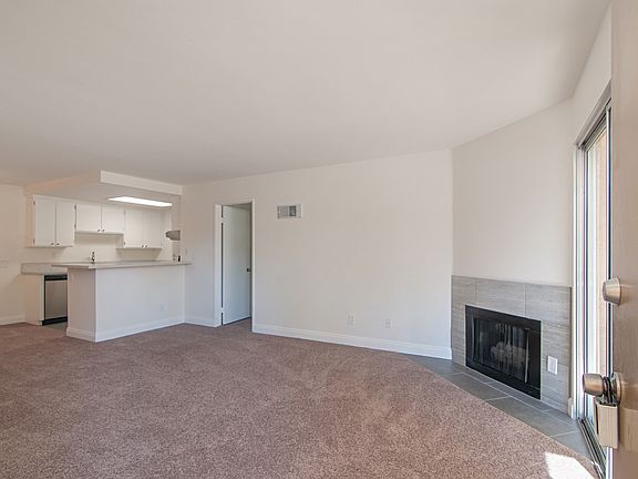 2nd image of 222 Woodland Pkwy Unit 253