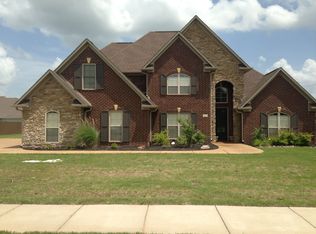 413 Silver Leaf Dr, Medina, TN 38355