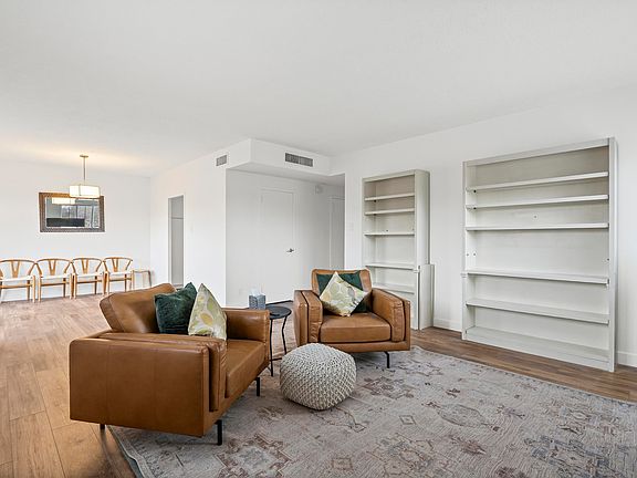 2nd image of 1960 N Parkway Ave #511