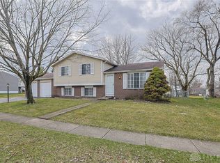 6325 Burkwood Dr, Clayton, OH 45315