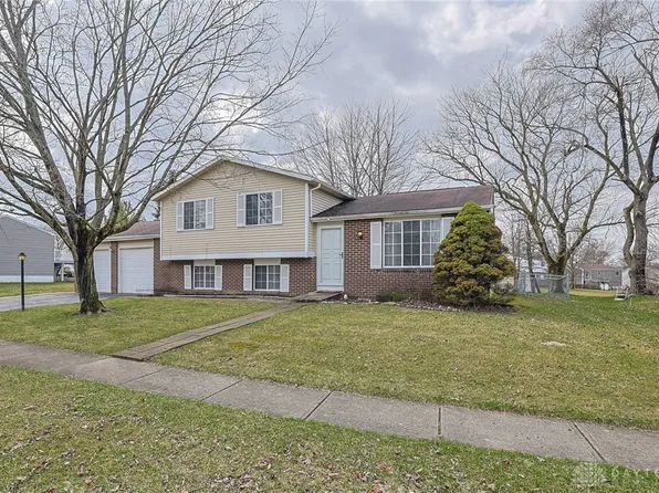 6325 Burkwood Dr, Clayton, OH 45315