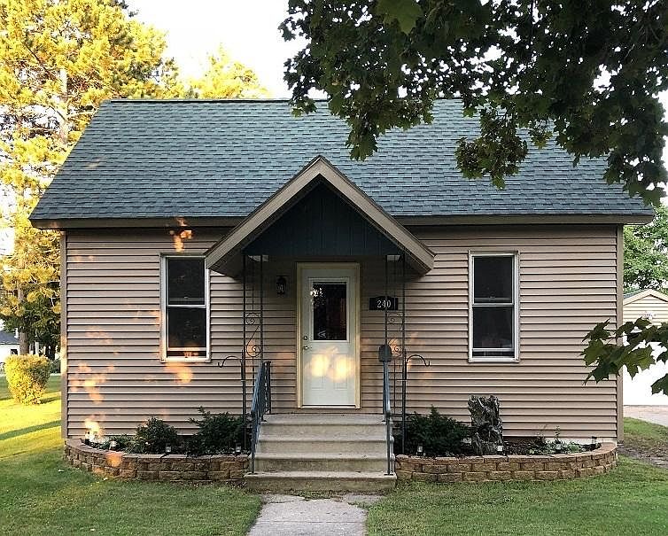 1st image of 240 N Cranberry Ave