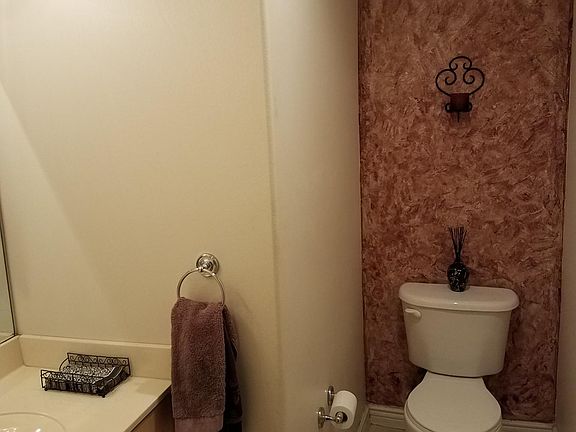 5th image of 2716 Honolulu Ave APT 112