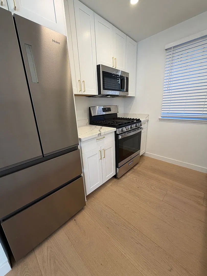 900 Van Ness Ave — Photo 4