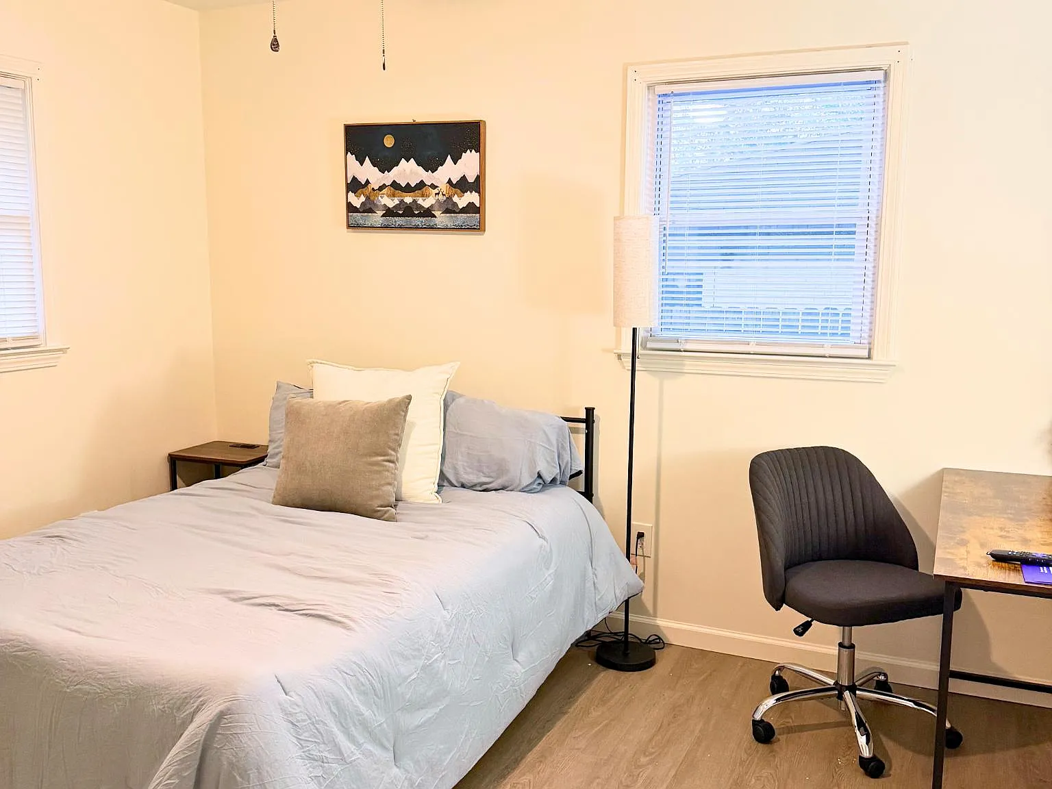 4 bed, 2.5 bath, 1700 sqft, $910 — Photo 3