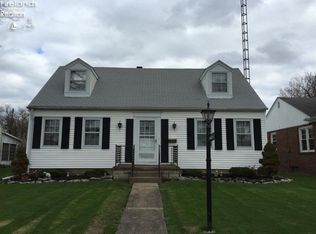 631 Laurel Ave, Port Clinton, OH 43452