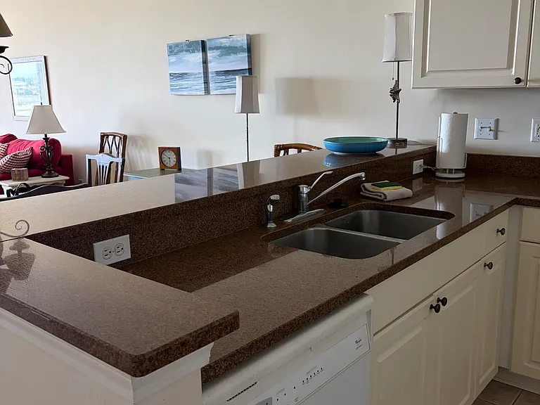 206 N Windward Dr — Photo 7