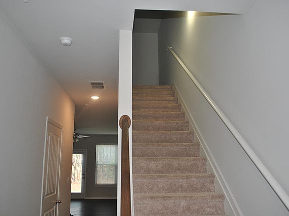 5th image of 8361 Douglass Trl