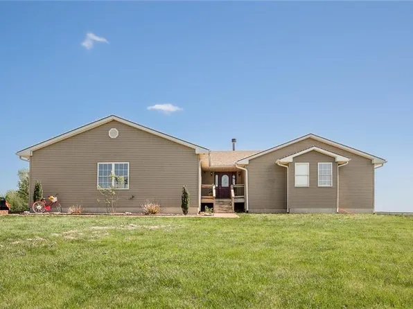 34179 John Brown Hwy, Osawatomie, KS 66064