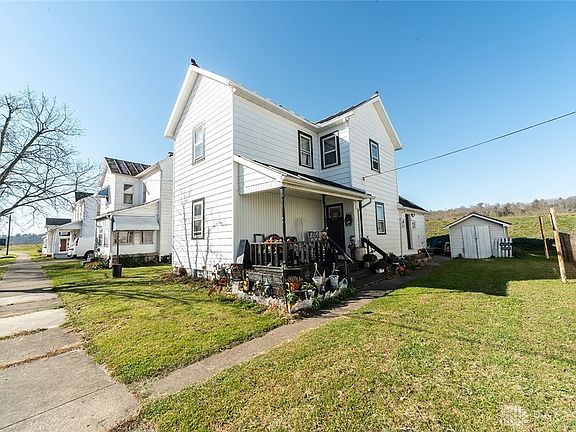 2nd image of 309 Old Main St