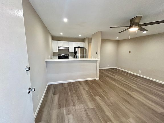2nd image of 4405 39th St #2