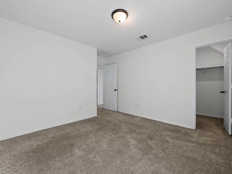 544 Ayinger Ln — Photo 22
