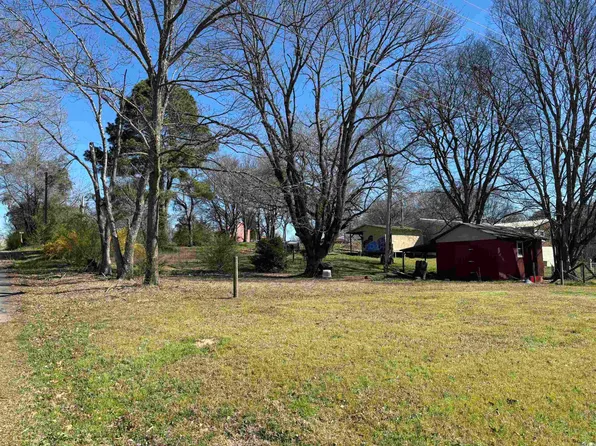607 W 3rd St, Dierks, AR 71833