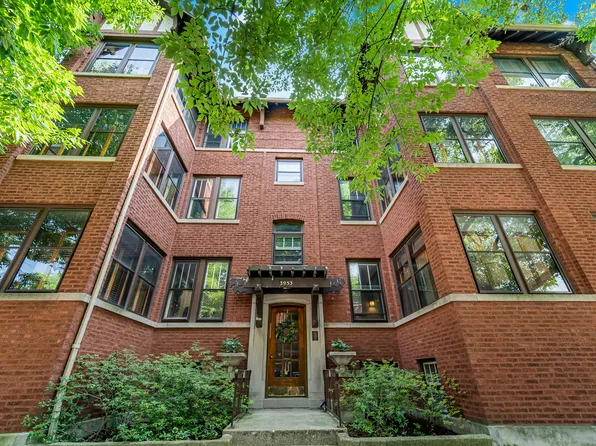 3953 W Waveland Ave #1, Chicago, IL 60618