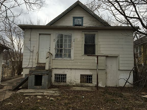 2nd image of 4941 Olive St