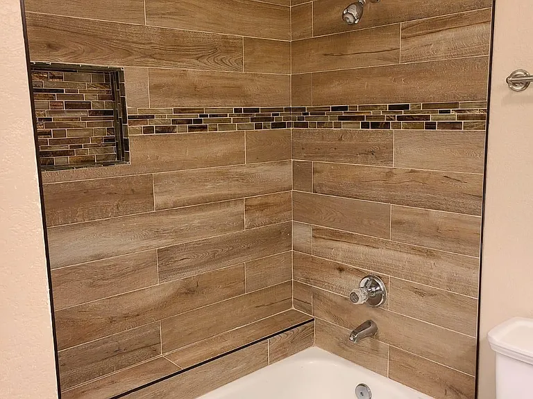 2160 Highpointe Dr #208 — Photo 20