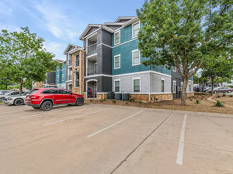 Stoneridge Apartments — Photo 35