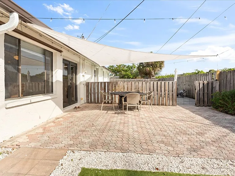 1332 Granada Blvd — Photo 35
