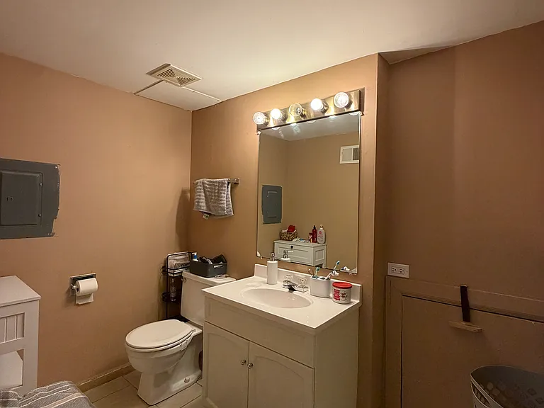301 Cherrywood Ct — Photo 15