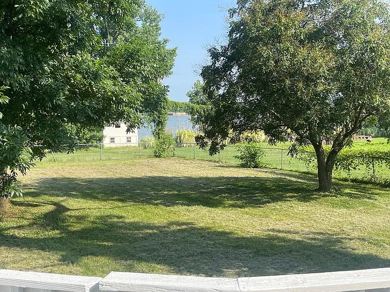5211 River Rd — Photo 43