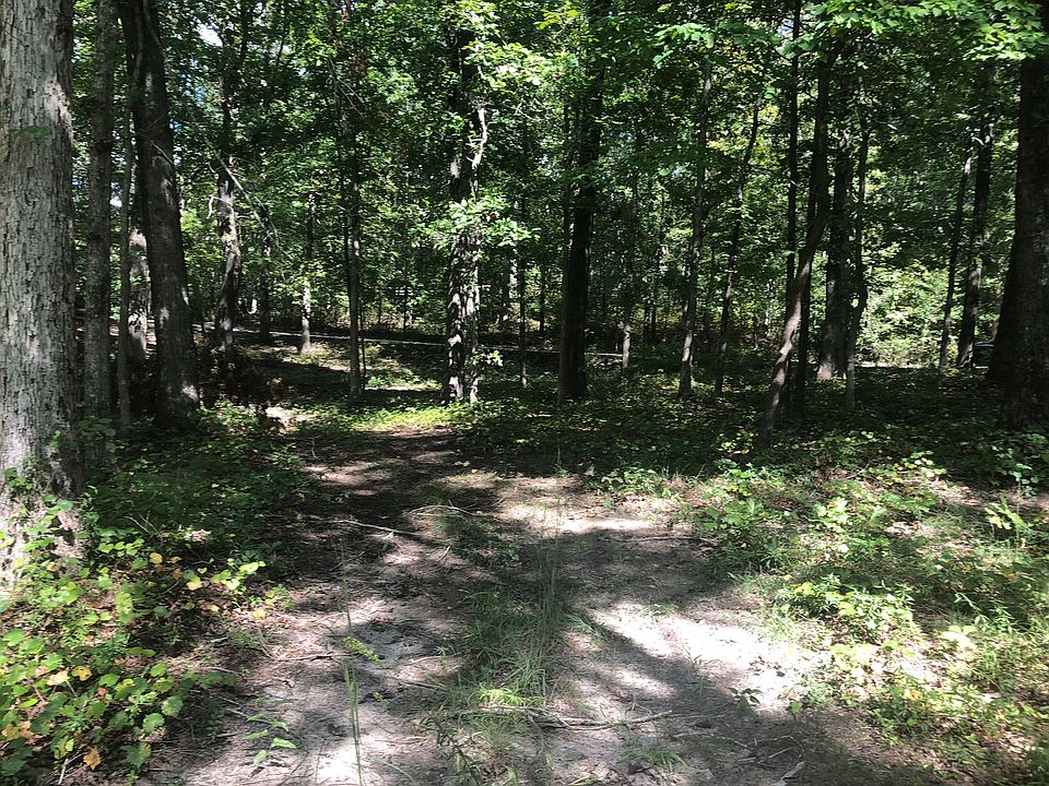 2nd image of 729 Pilot Woods Rd