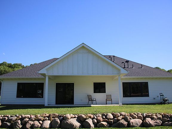 3rd image of 1720 High Tail Ln