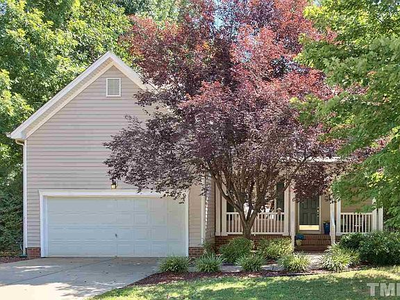 2nd image of 2113 Woodbury Dr
