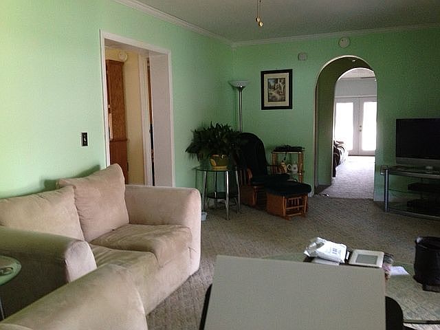 2nd image of 1184 Phillips Dr