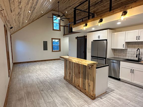 2nd image of 116 E Clark St #1