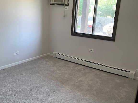 5th image of 8619 Lexington Cir