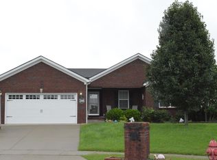 208 Sara Marie Ln, Nicholasville, KY