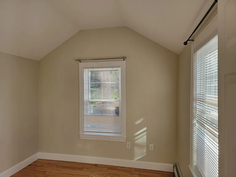 182 Sea St #5 — Photo 12