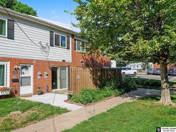 2543 S 3rd St, Omaha, NE 68108